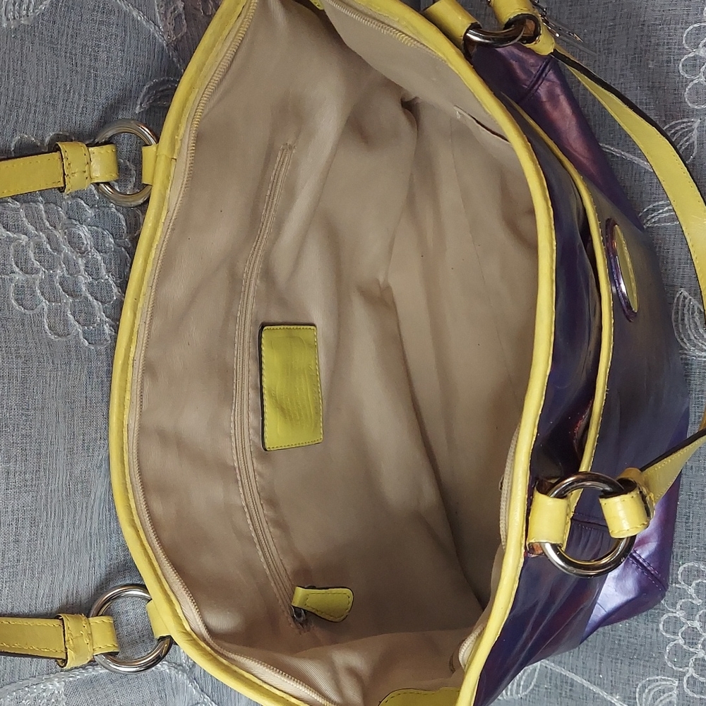 Coach embossed tote - Picture 3 of 8